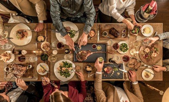 Little London Bar & Grill